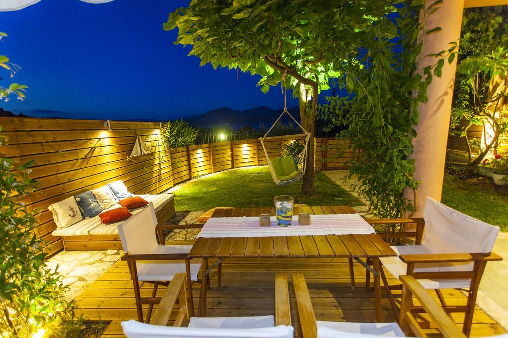 Apartment In Villa Rosebud 尼基亚娜 外观 照片