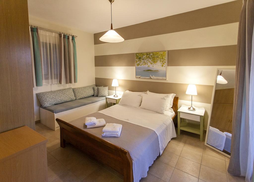 Apartment In Villa Rosebud 尼基亚娜 外观 照片